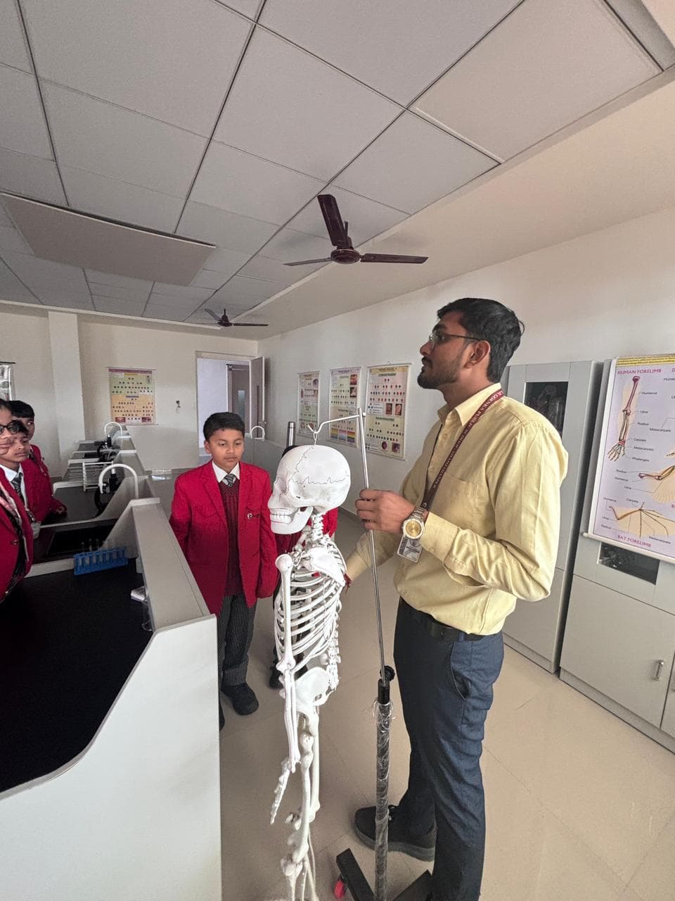Biology Lab image 2