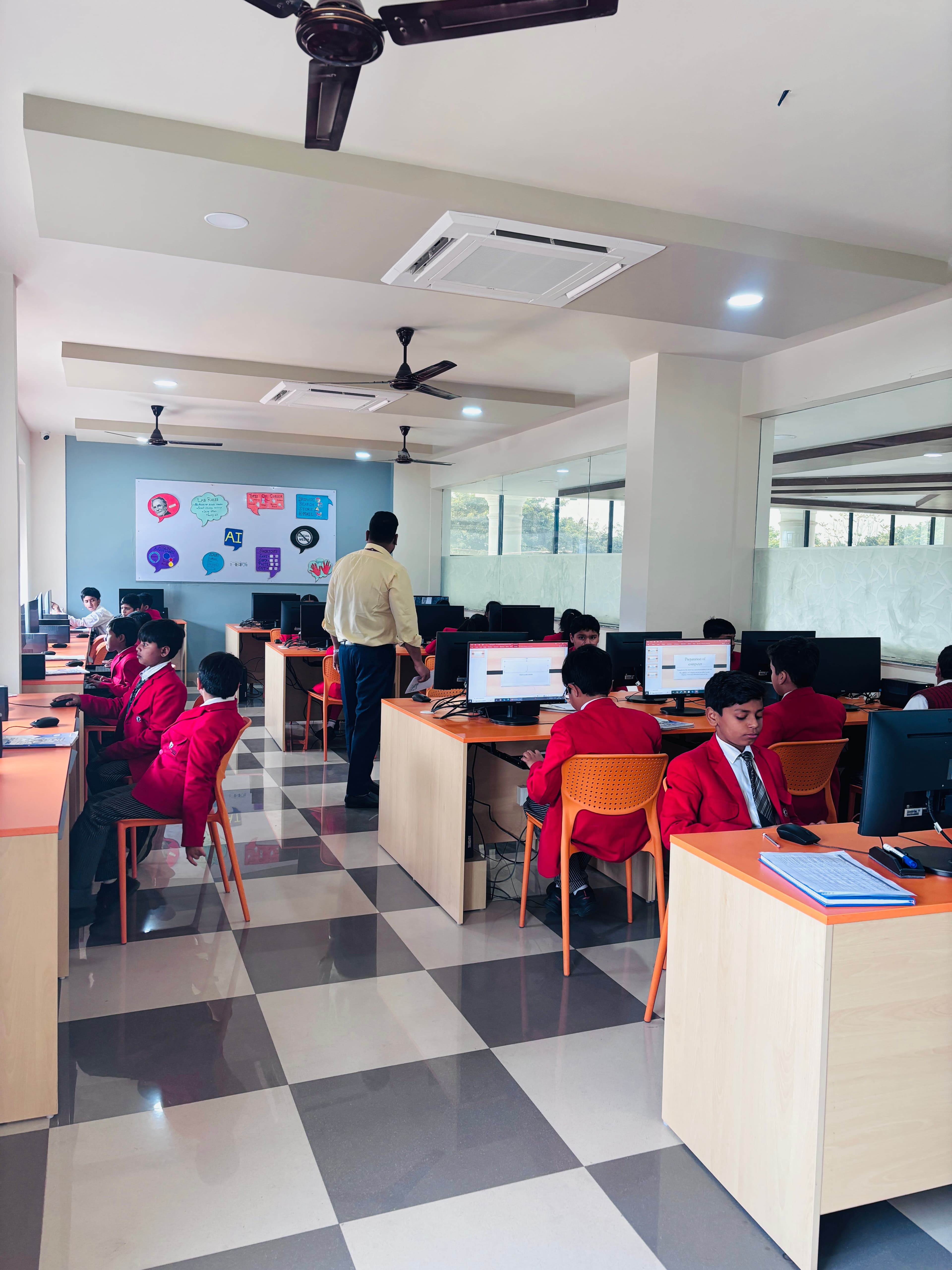 Computer Lab image 1